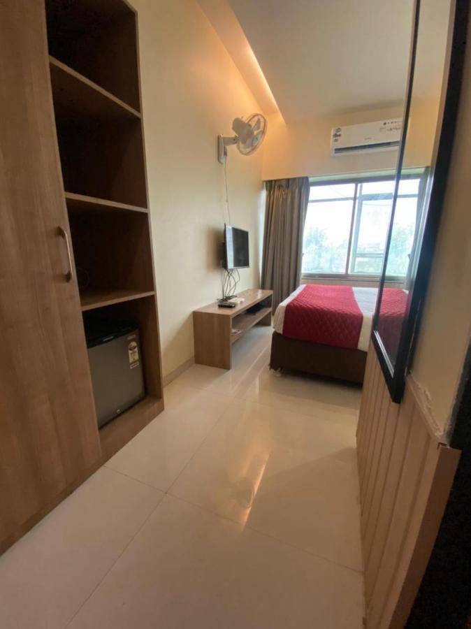Hotel Airport Prime -Near Mumbai International Airport Andheri East Exterior photo